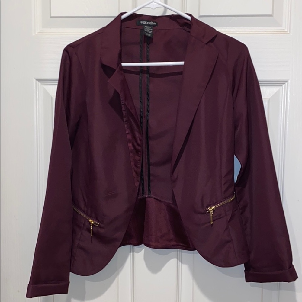 Looks like new beautiful cherry blazer